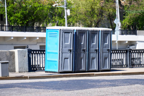 Portable Toilet Options We Offer in Warrington, FL