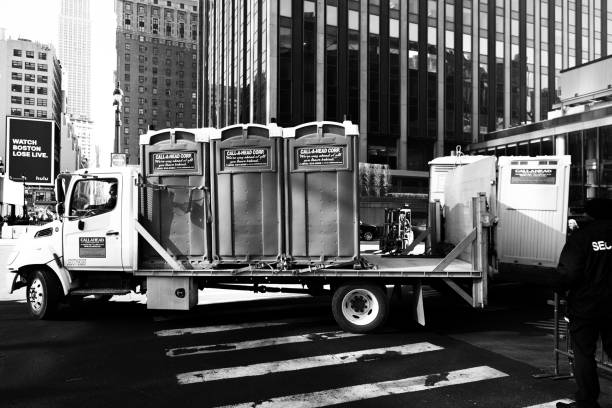 Portable Toilet Options We Offer in Warrington, FL